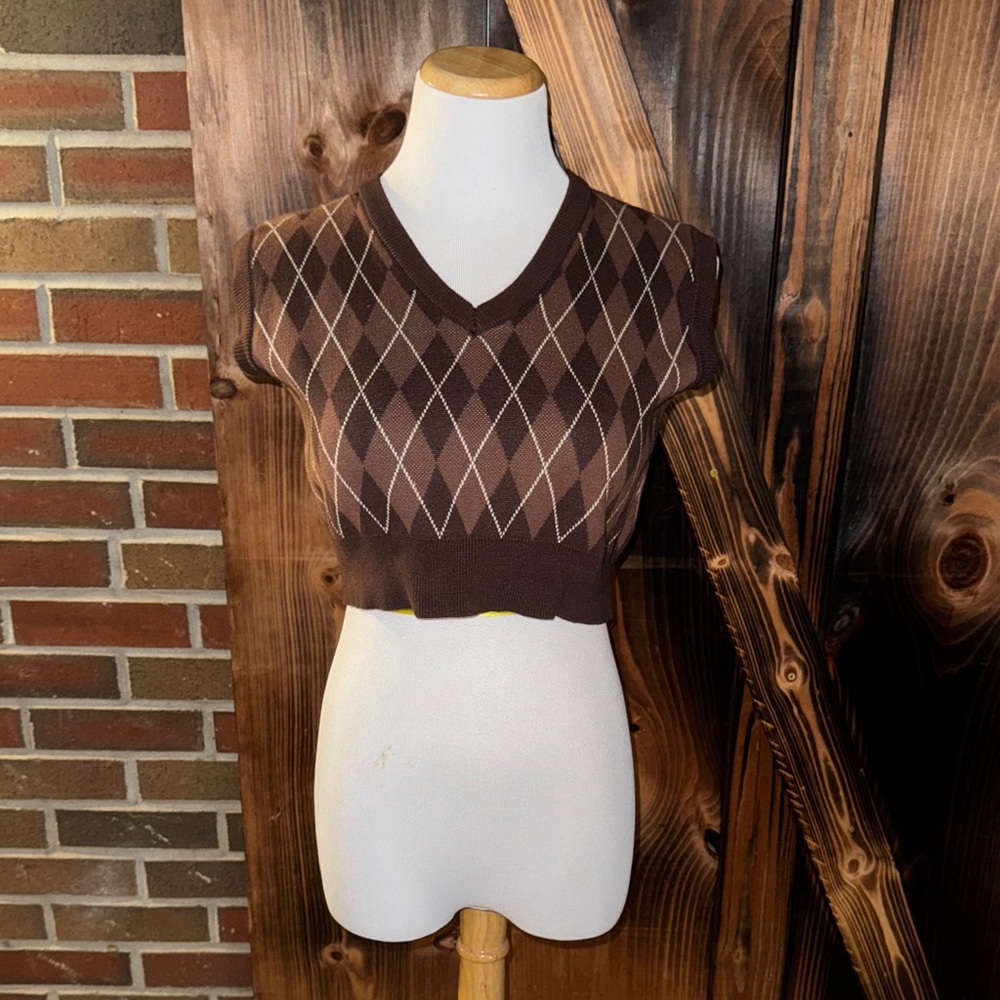 Brown Argyle V-Neck Crop Top
